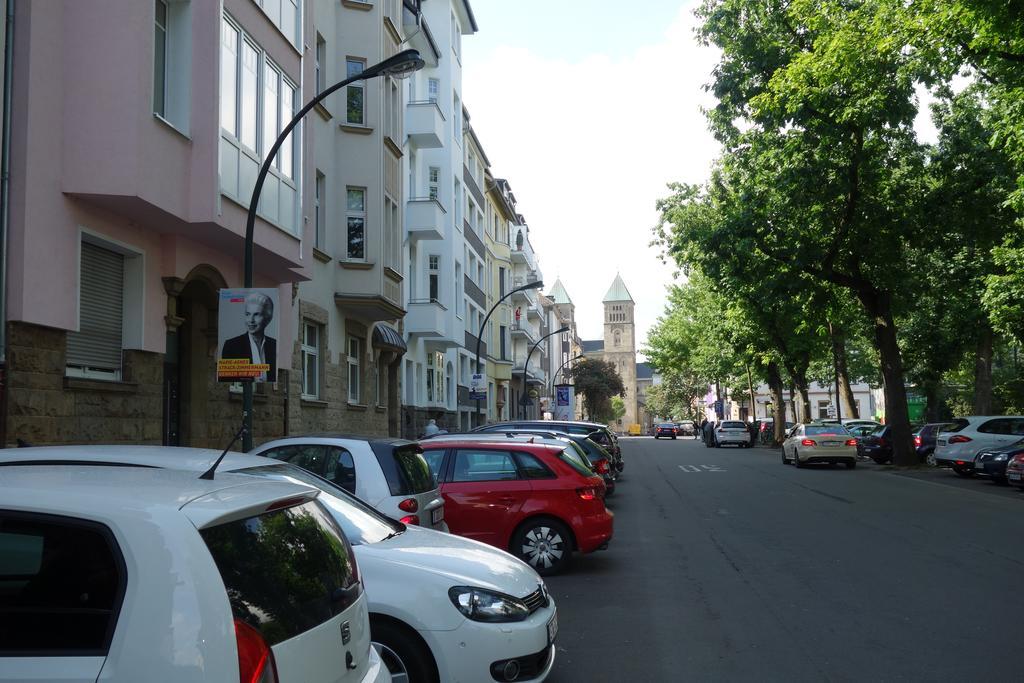 Tolstov-Hotels Big Room Apartment With Balcony Apartment *